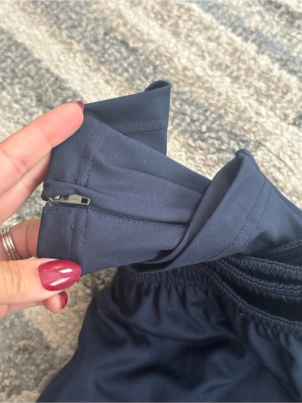 Nike mens Navy Track Pants with White Stripe - Picture 4 of 4